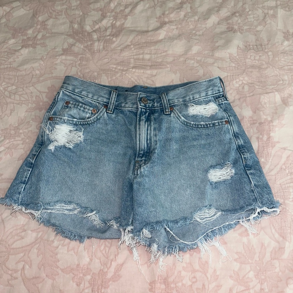 GAP “low stride” jean shorts